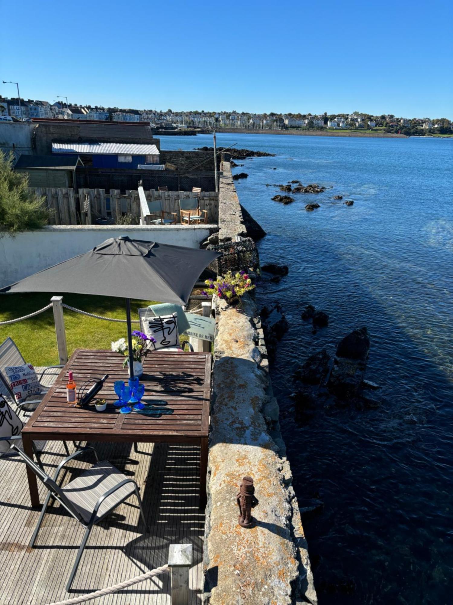 בנגור Splash Cottage Beach House With Sea Lapping Garden מראה חיצוני תמונה